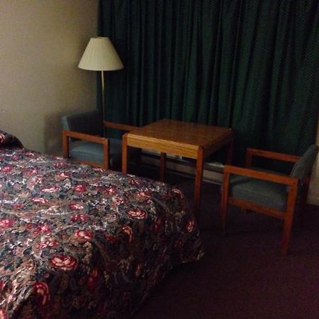 Super 9 Motel Albion Екстер'єр фото